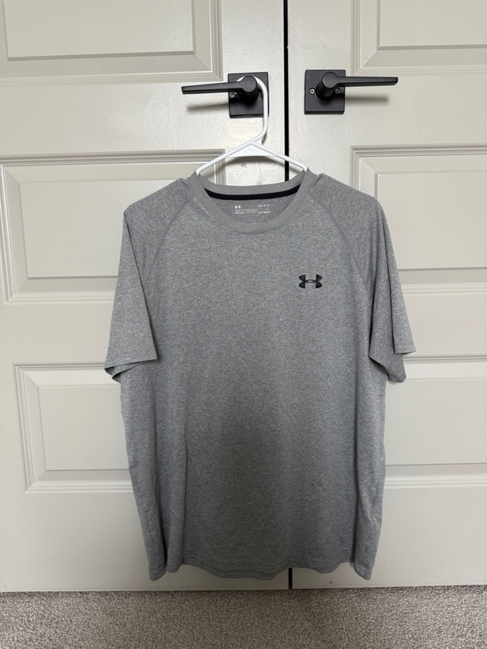 Under Armour Men’s Gray Performance Short Sleeve Tee